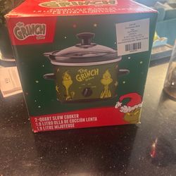 Never Used!!The Grinch slow cooker