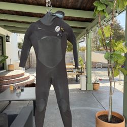 Isurus 3-4 Wetsuit With Hood Size M