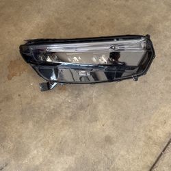 23 Honda Crv Hybrid Passenger Side Headlight 