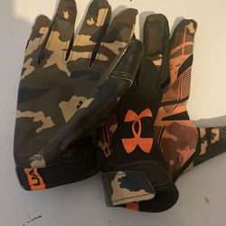 Under Armor Receiver Gloves