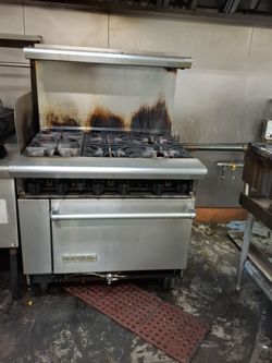 Commercial 6-Burner Gas Range with Oven