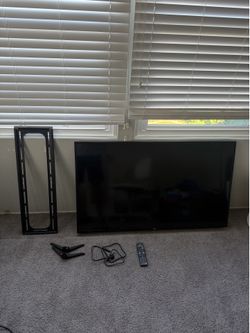 50” LG 4K UHD Smart TV with Remote, Legs, Wall Mount & Power Cable