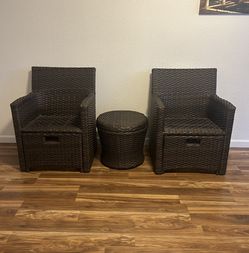 Outdoor wicker furniture set - 2 chairs + basket table