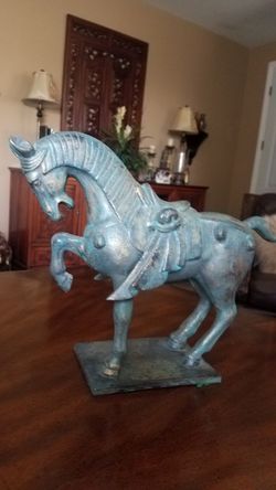 Decorative metal horse