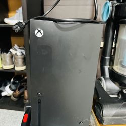 Xbox Mini Fridge 