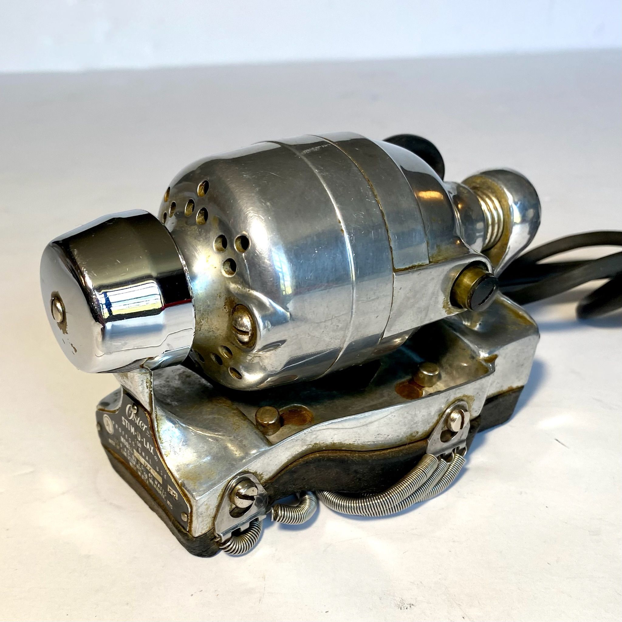 VINTAGE OSTER STIM-U-LAX HAND MASSAGER FOR BARBERS MODEL M3 SILVER MADE IN USA TESTED