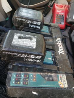 Marita charger station whit 2 M18 batterys