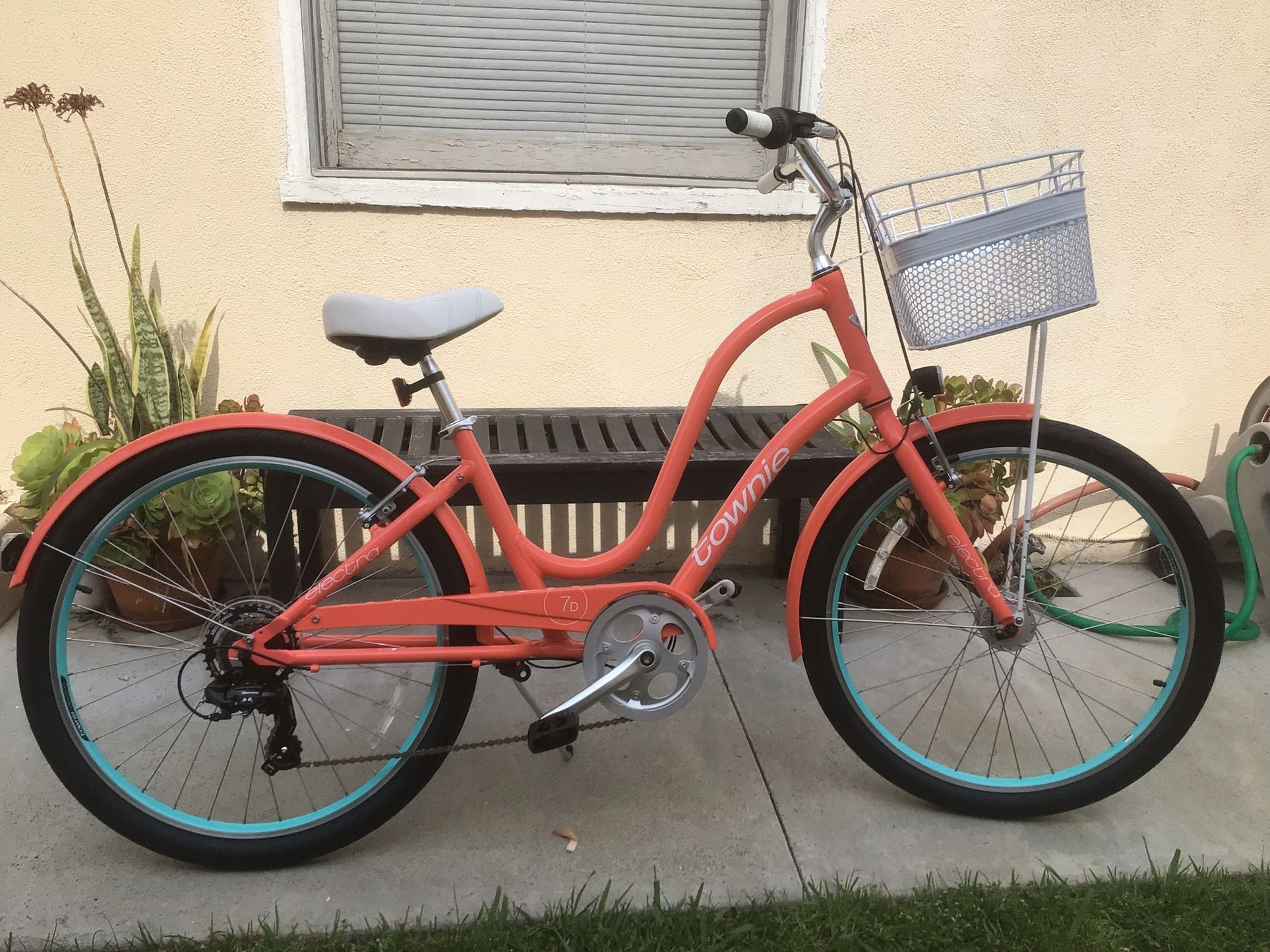 Electra Townie 7D EQ** Excellent Condition **