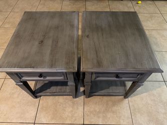 Ashford End Tables Set of 2 Night Stands