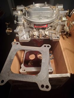 Edelbrock 600cmf carb
