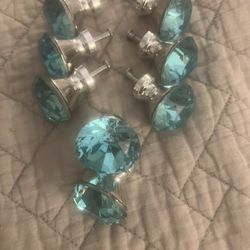 8 Light Blue Crystal Knobs