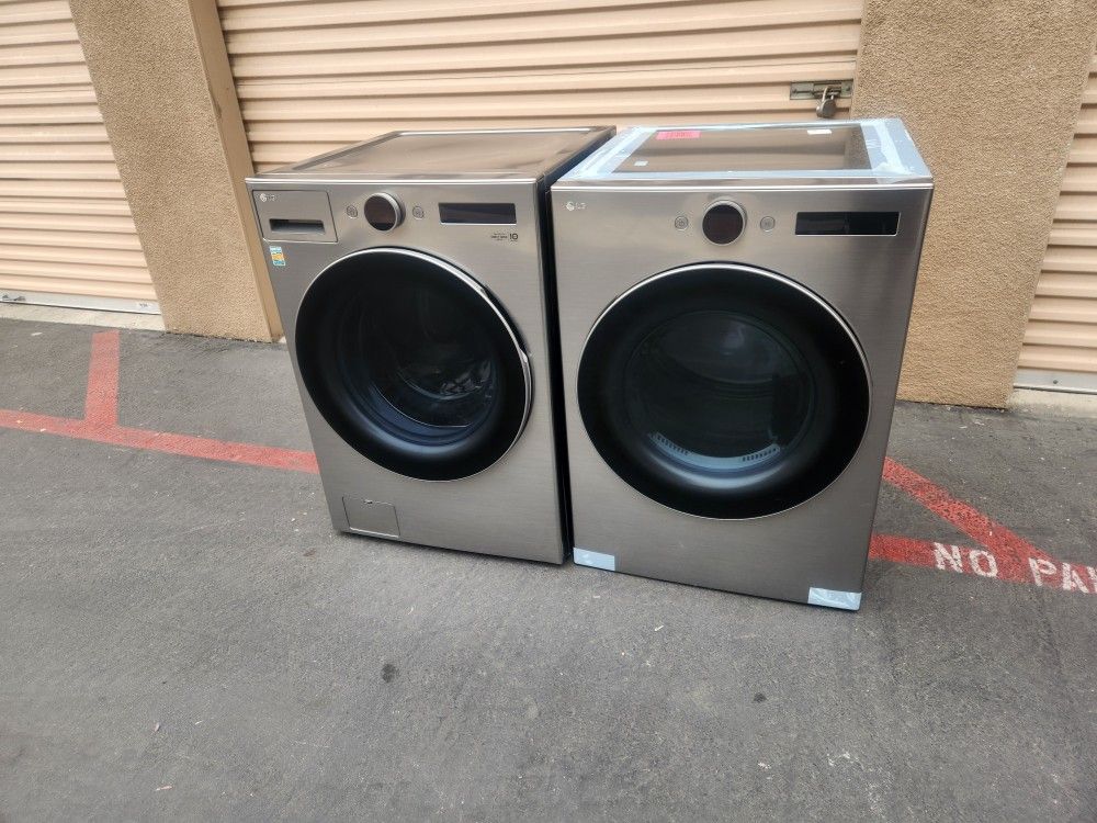 LG Front Load Washer Gas Dryer 