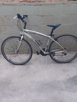 SPECIALIZED size 700 speed 24 frame 17