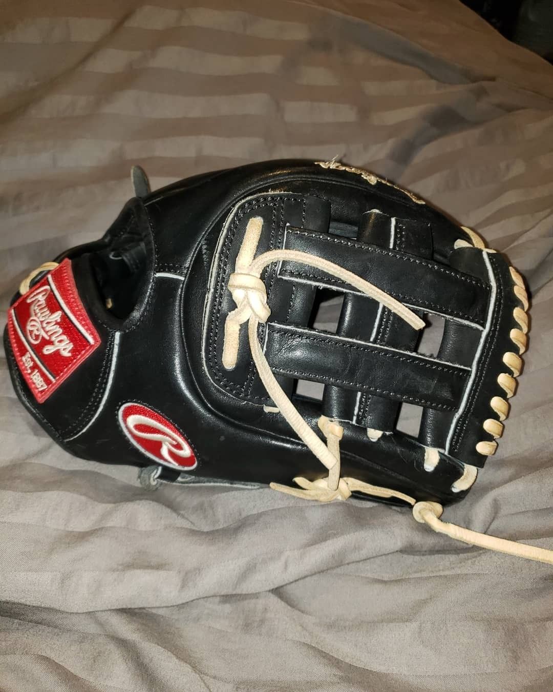 Rawlings Heart of the Hide 11.5inch Glove