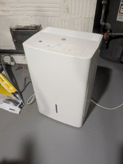 GE 50 Pint Dehumidifier ADEL50LWW1