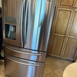 Samsung French 4 Door Refrigerator Stainless Steel ( Show Case 
