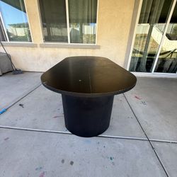 Free Dinner Table Can Seat Up To 8