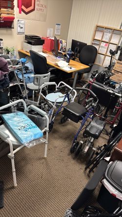 wheelchair/ walker/ commode / knee scooter
