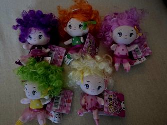 Set of 5 Cutie Curls Plush Dolls – New with Tags
