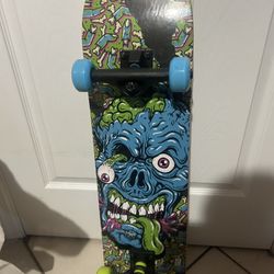 Madd Gear  31" LTR COMPLETE SKATEBOARD - MUNCH