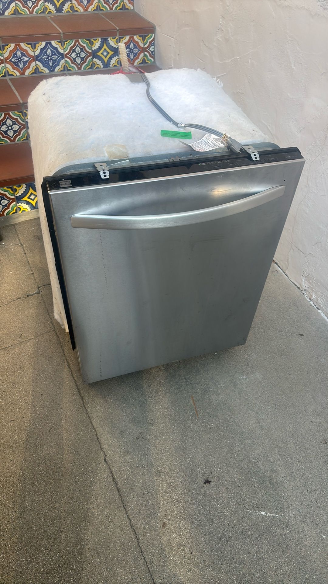 Dish Washer Kinmore Asking 150 OBO