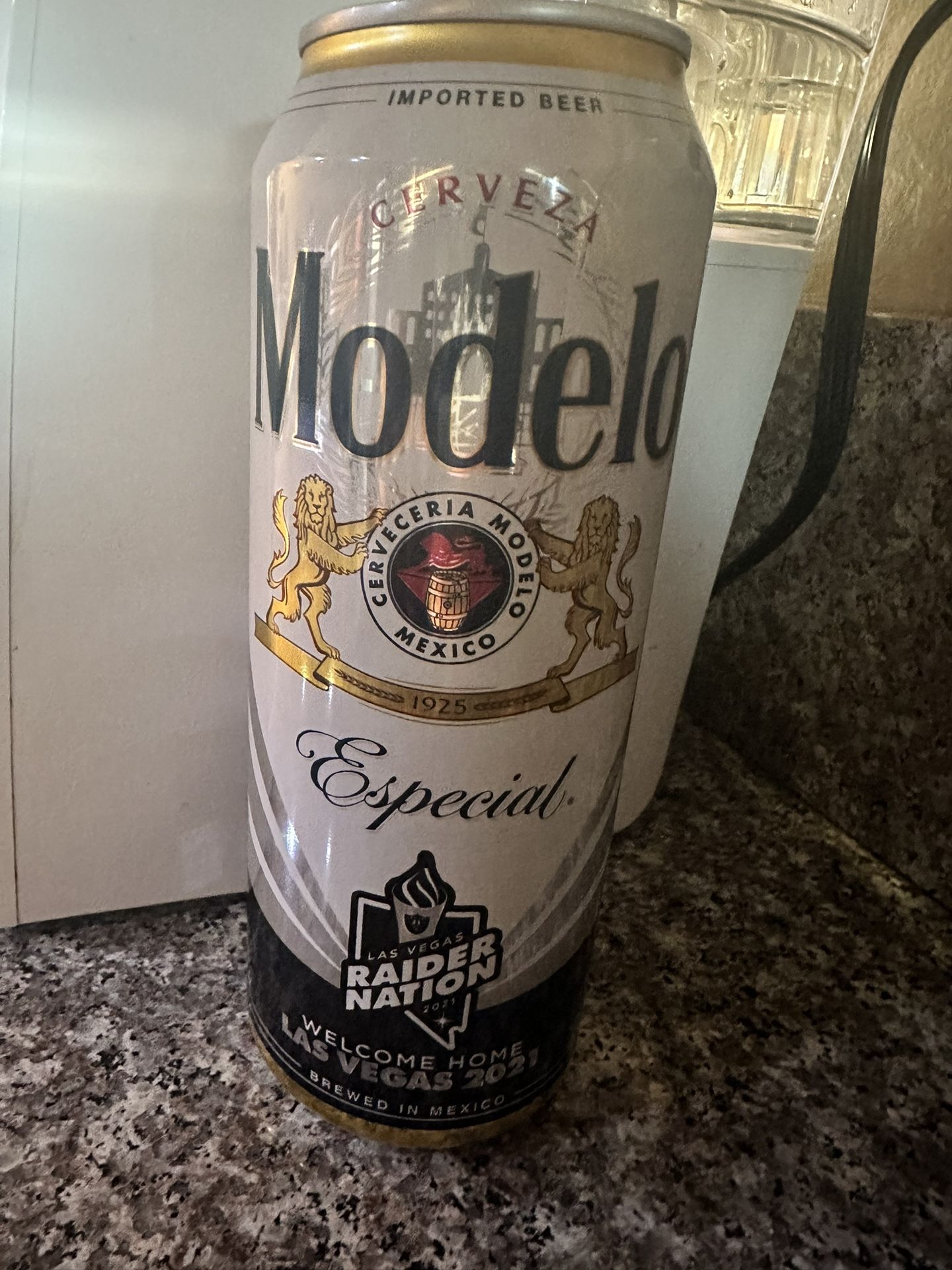 Modelo Raider Beer tall Can 2021