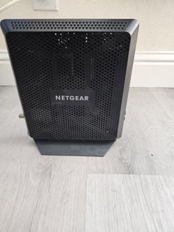 Netgear C7000v2 Modem Router Combo – No Power Adapter