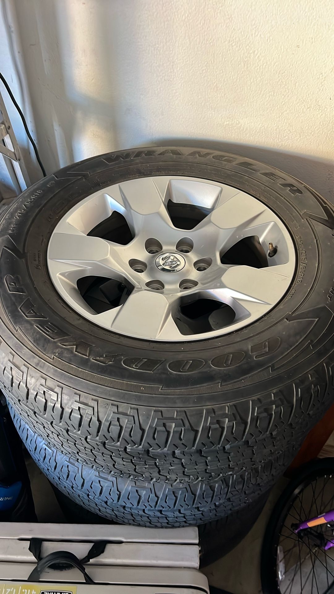 2019 Dodge Ram 6 Lug Rim And Tires