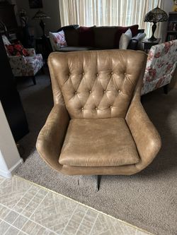 Ashley Swivel Chair