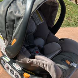 Chicco Infant Carseat