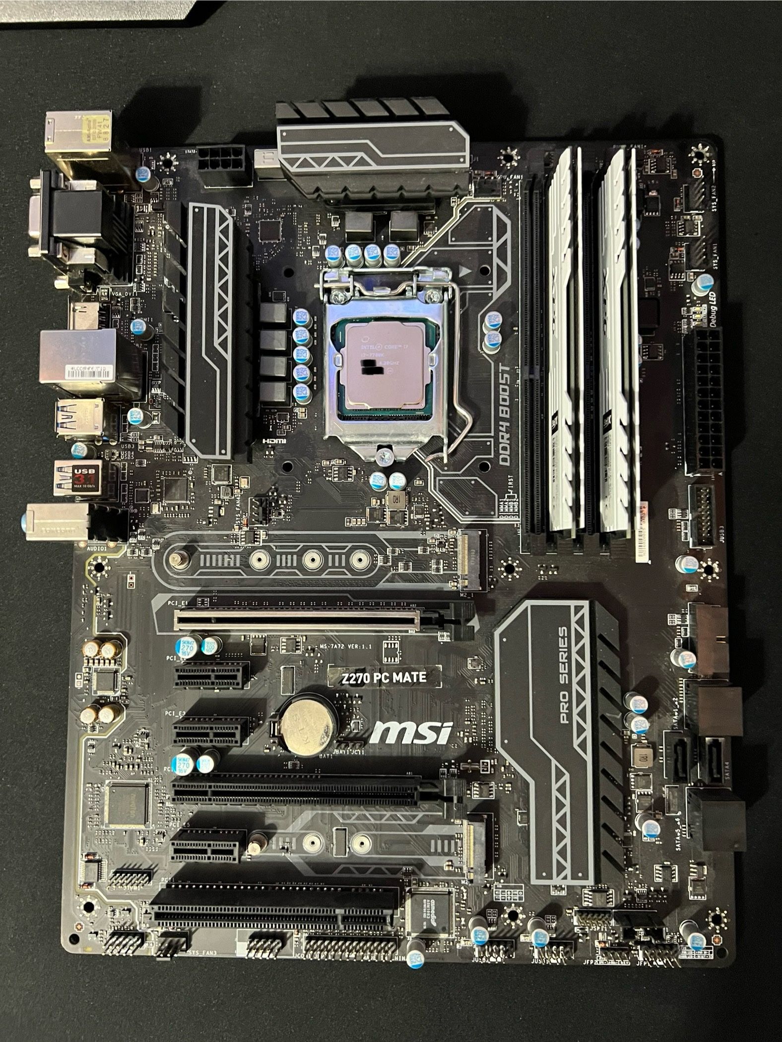 i7-7700k + Z270 Pc Mate + DDR4 16gb (2x8gb) 3000MHz Xpg Gammix D10