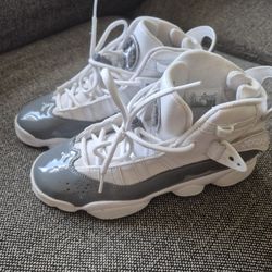 Air Jordan  Size 5.5y Good Condicion