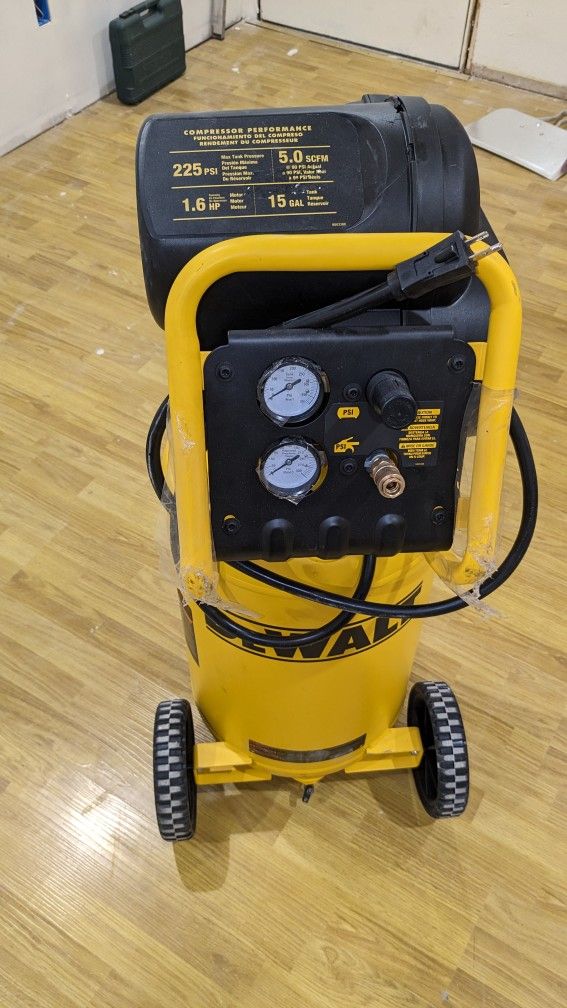 DeWalt Compressor 15 Gallons 