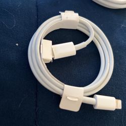 APPLE BRANDED C TO LIGHTNING CABLE