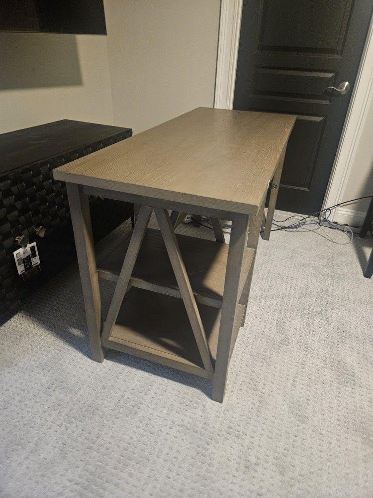 Computer Desk $125