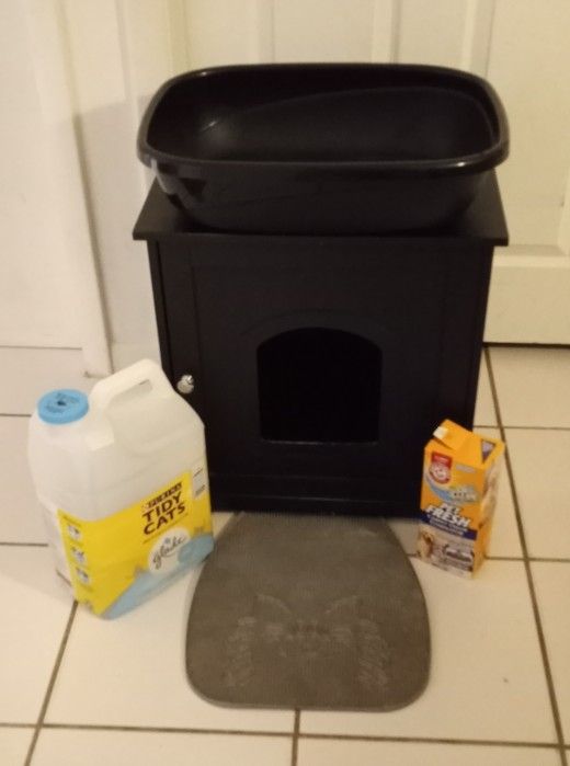 READ DESCRIPTION! cat litter box, enclosure, litter, freshener powder and anti tracking mat