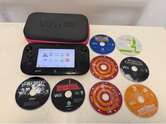 Nintendo Wii U Pad with eight games