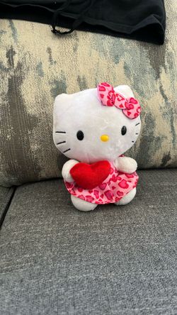 Hello Kitty Love Ty Beanie baby heart plush