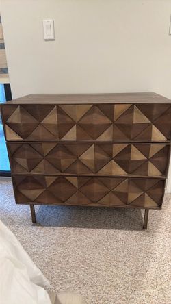 3-Drawer Dresser