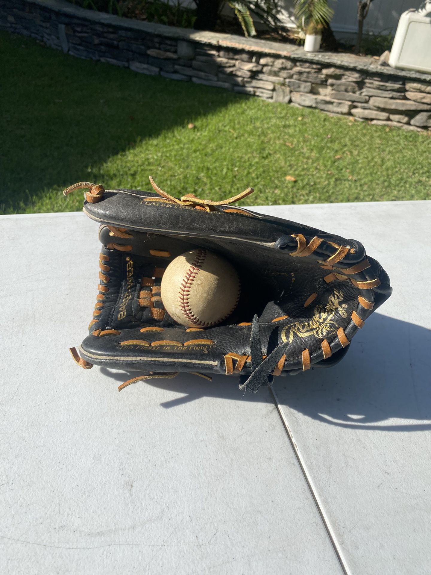 Rawlings 11 Inch Baseball Glove