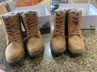 Brand New Girls Youth Boots