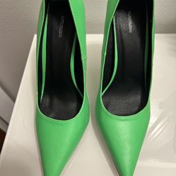 Neon Green Pumps Sz 7 New