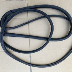 OEM Front Driver Side Door Weather Strip For 03-08 Toyota Matrix