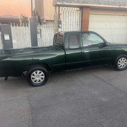 2000 Toyota Tacoma