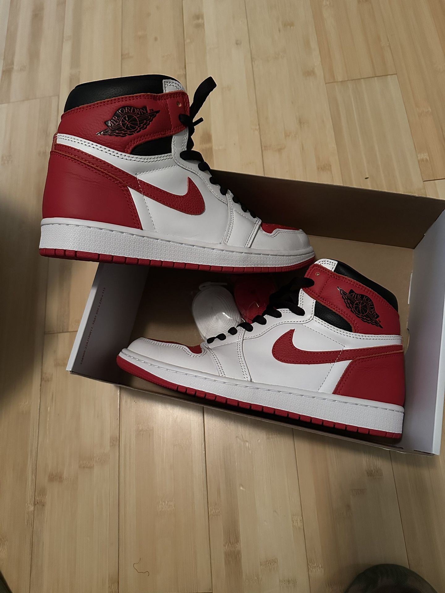 Air Jordan 1 Retro High OG Mens Size 9