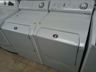Maytag Neptune front load washer and gas dryer set - Free delivery