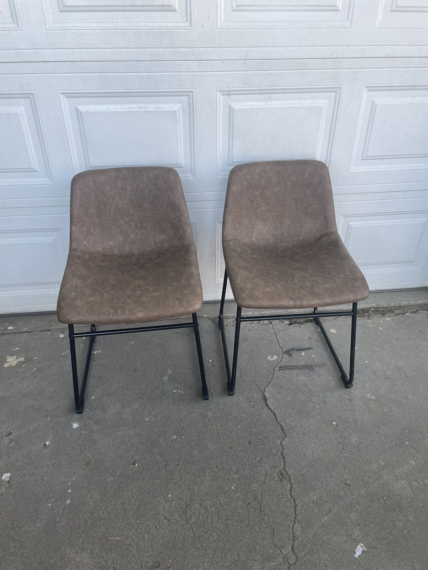 Set of 2 Mid-Century Modern Kitchen Chairs with Back, Metal Legs, Comfortable Wide Seat, Faux Leather Cover, 264lb Load Capacity, Retro Brown and Blac