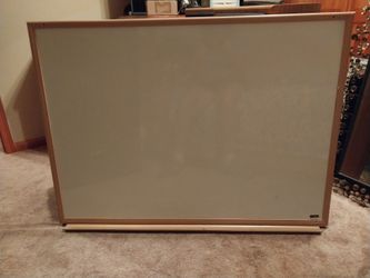 Dry erase board
