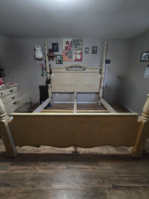 Antique Oak Wood King bedroom Set