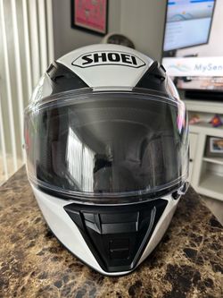 Shoei RF Helmet – Size Small – Like New